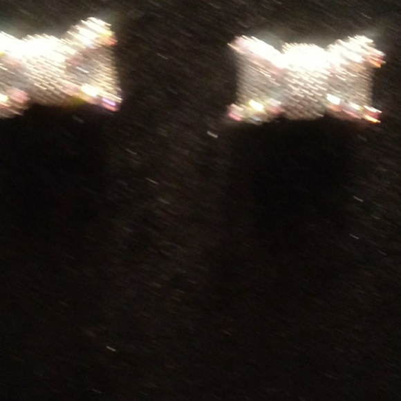 Betsey johnson bow earrings.. - Picture 2 of 5